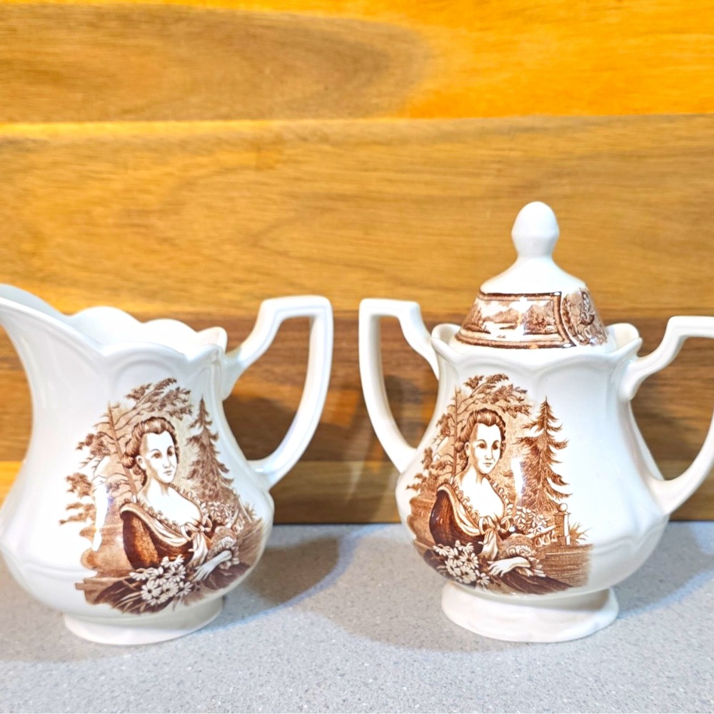 J & G Meakin Americana Style House Ironstone Creamer & Lidded Sugar Set 3pc